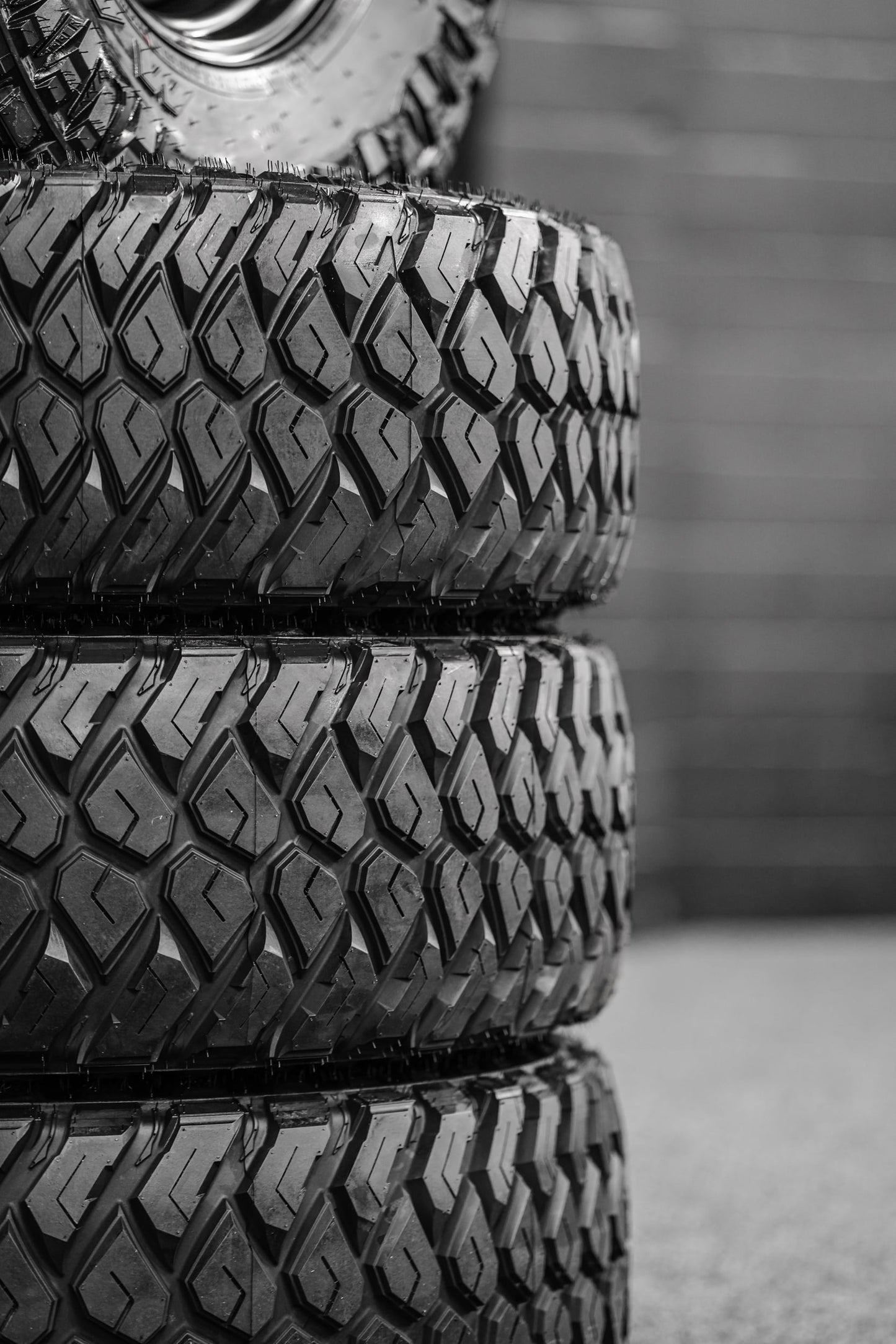 33x12.5 R15LT Maxxis RAZR MT + Steelies