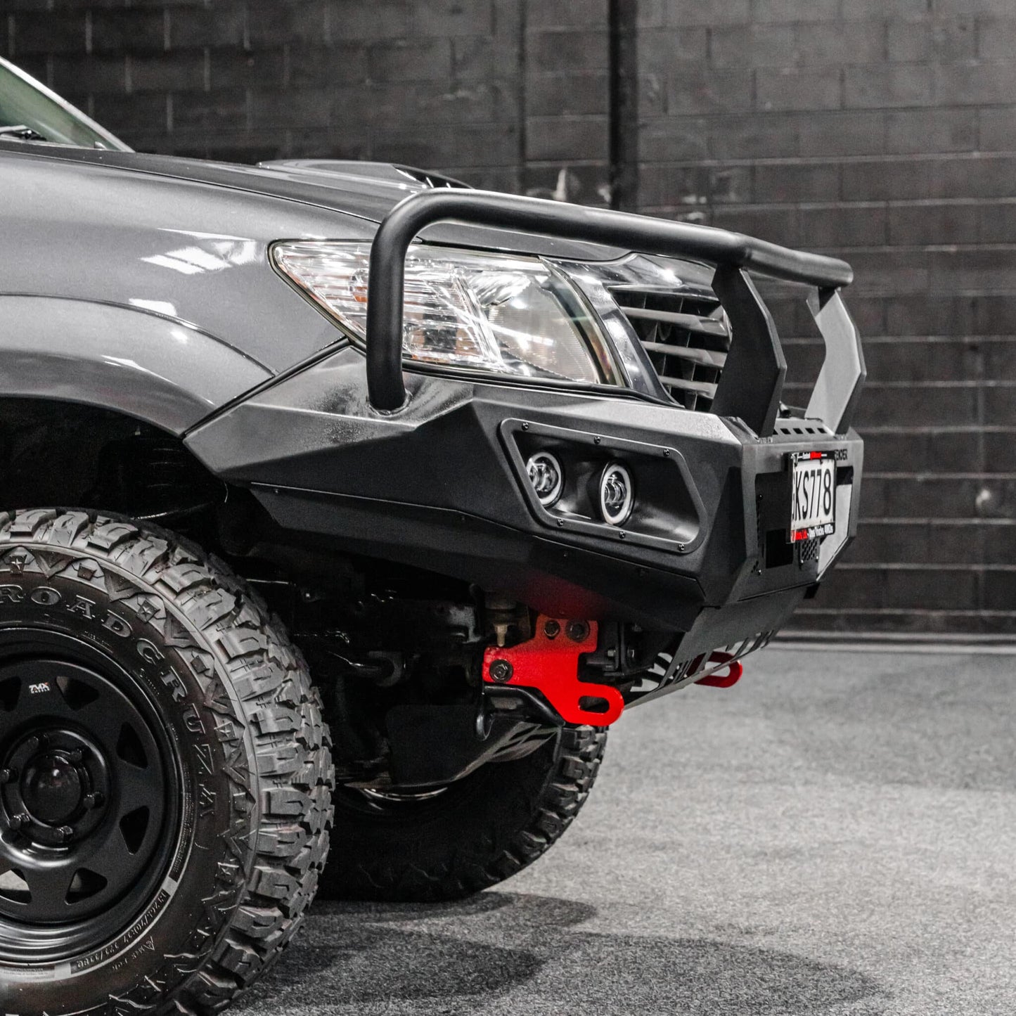 DEFENDER Off-Road Triple Loop Bull-Bar — Toyota Hilux N70 Facelift [2012-2015]
