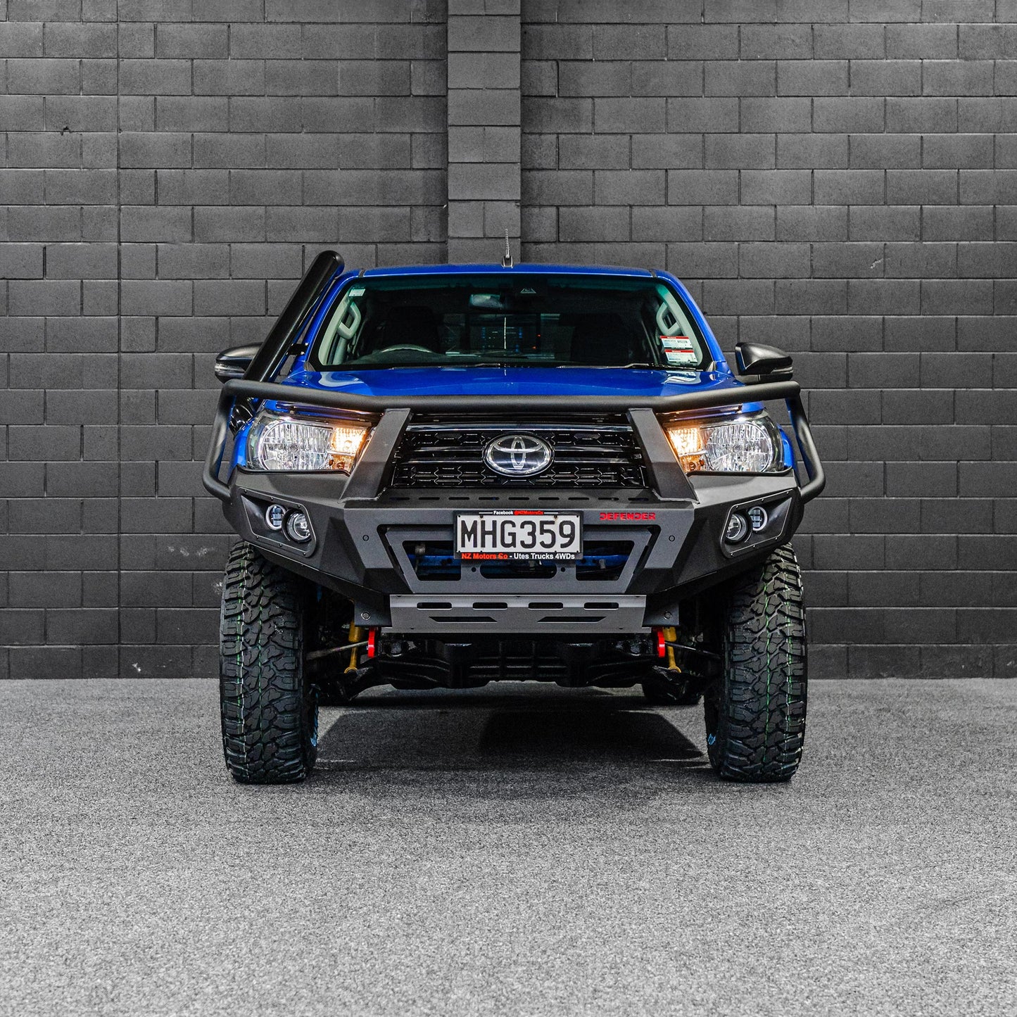 DEFENDER Off-Road Bull Bar + Winch & Spotlights Combo