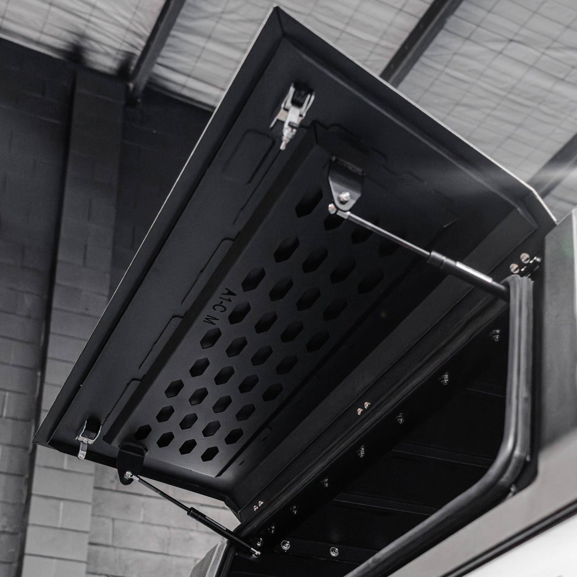 DEFENDER Off-Road Windowless Aluminium Canopy — Toyota Hilux SR5 [2015-Present]