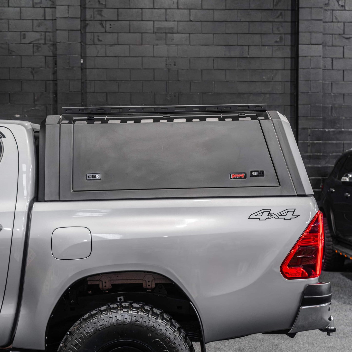DEFENDER Off-Road Windowless Aluminium Canopy — Toyota Hilux SR5 [2015-Present]