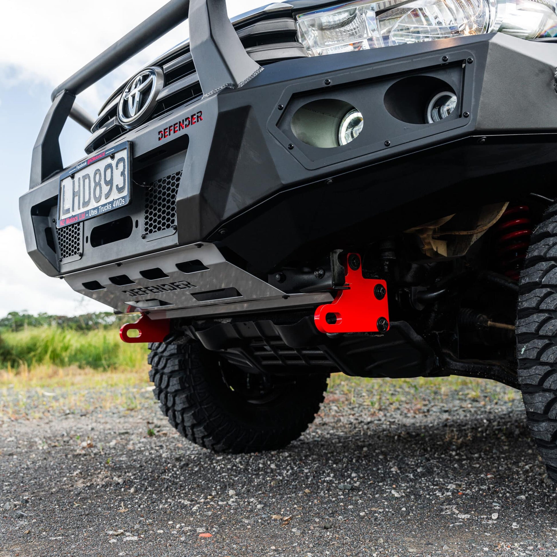 DEFENDER Off-Road Triple Loop Bull-Bar — Toyota Hilux [2015-2020]