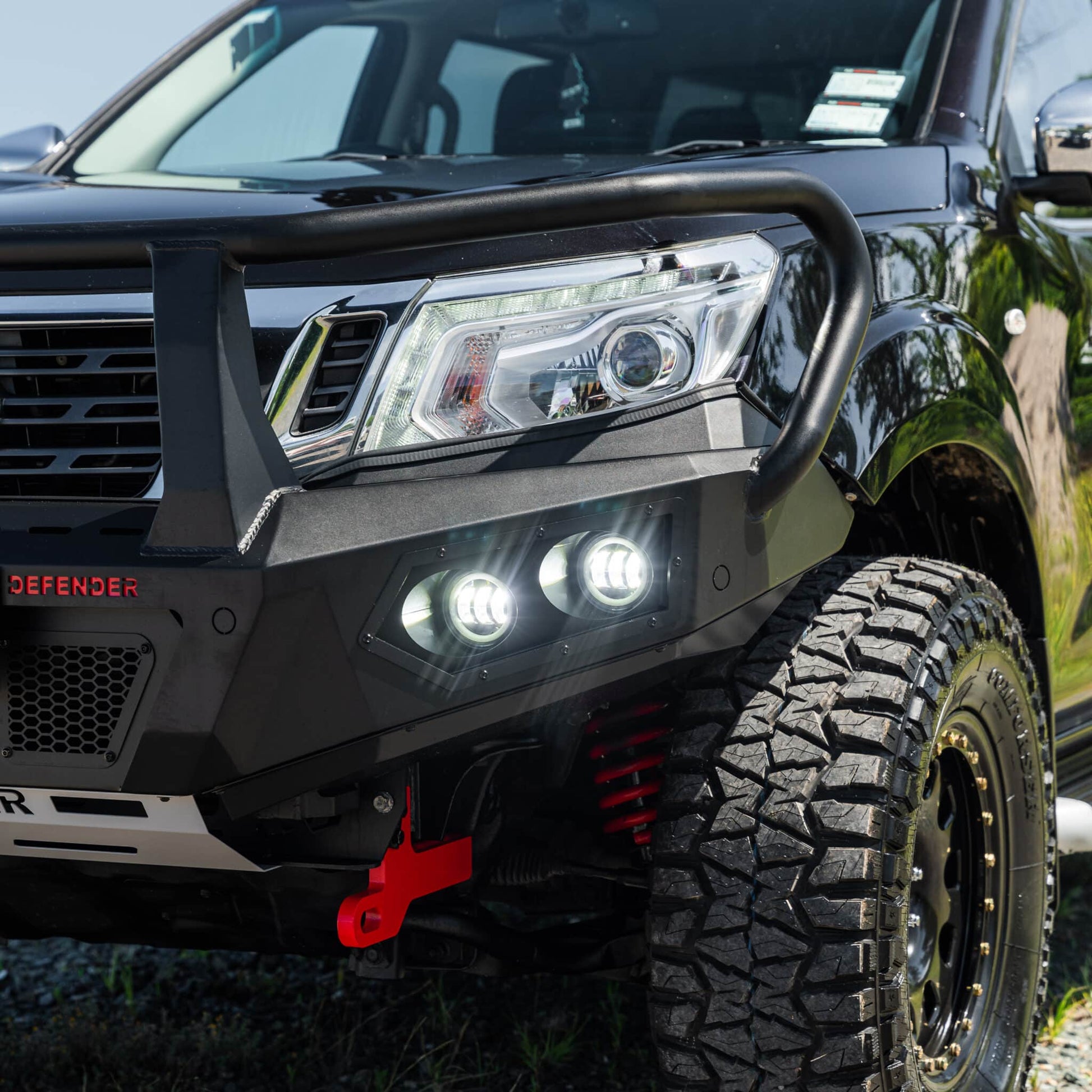 DEFENDER Off-Road Triple Loop Bull-Bar — Nissan Navara [2015-2021]