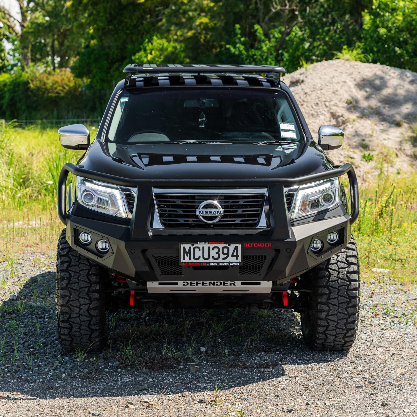 DEFENDER Off-Road Triple Loop Bull-Bar — Nissan Navara [2015-2021]