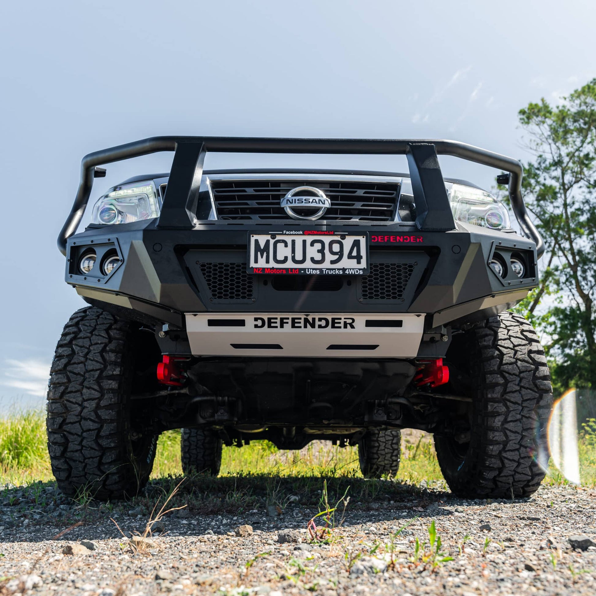 DEFENDER Off-Road Triple Loop Bull-Bar — Nissan Navara [2015-2021]