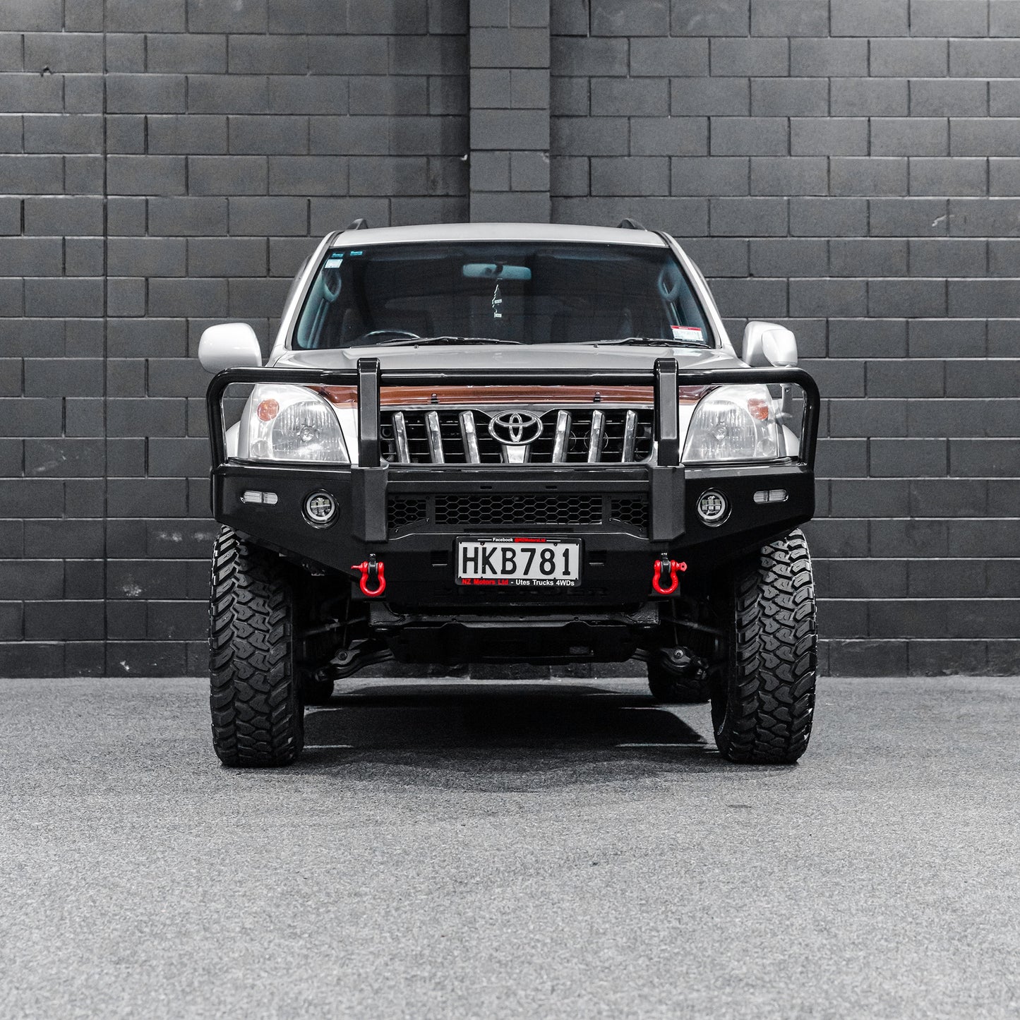 DEFENDER Off-Road Triple Loop Bull-Bar — Toyota Land Cruiser Prado [2002-2009]