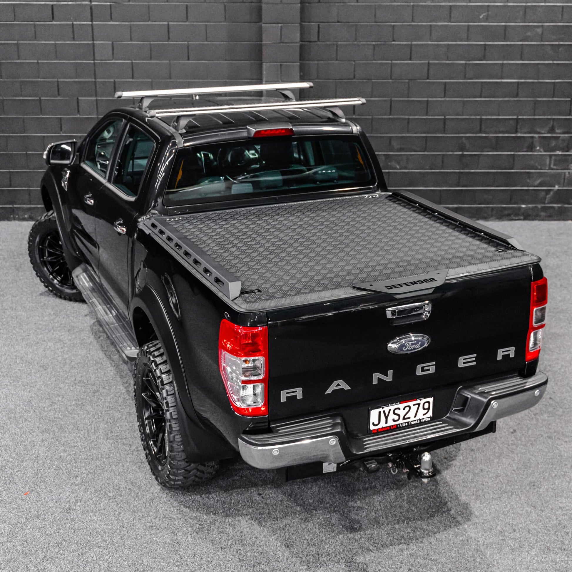 DEFENDER Off-Road Ute Hard Lid — Ford Ranger