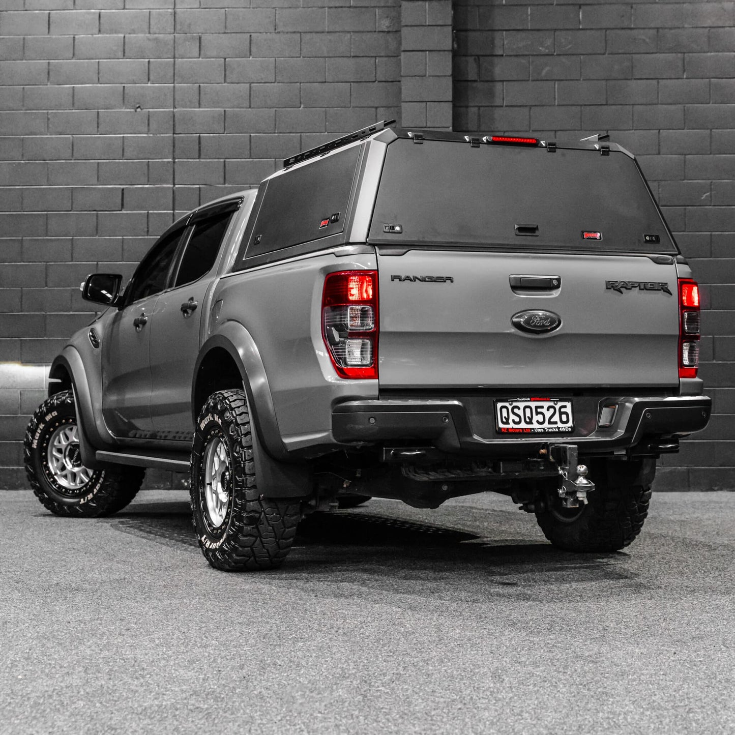 DEFENDER Off-Road Windowless Aluminium Canopy — Ford Ranger