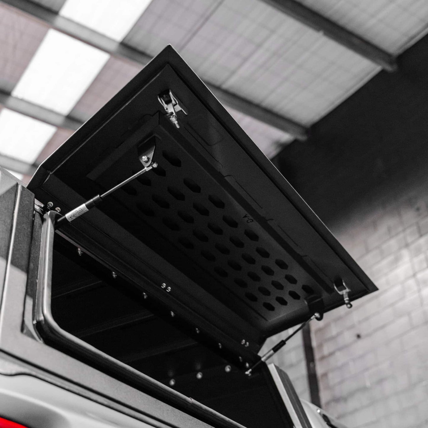 DEFENDER Off-Road Windowless Aluminium Canopy — Ford Ranger