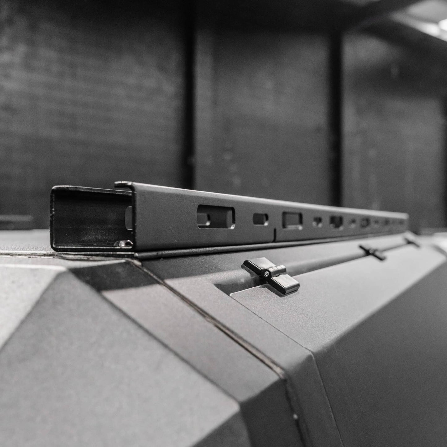 DEFENDER Off-Road Windowless Aluminium Canopy — Ford Ranger